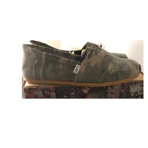 Toms mens shoes